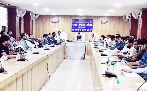 चुनाव में दोबारा वोटिंग की स्थिति न बने,  सूक्ष्मता से निगरानी जरूरी-प्रेक्षक