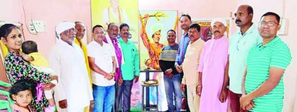 आदिवासी समाज ने मनाई बिरसा मुंडा जयंती