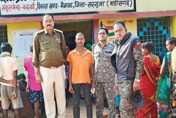 वोट डालने पहुंचे पत्नी के हत्यारे को पुलिस ने मतदान केंद्र से किया गिरफ्तार