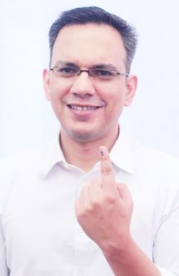 कलेक्टर सौरभ कुमार ने किया मतदान