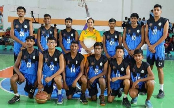 सेफा में पहुंची डीपीएस-युगांतर की बालक टीम