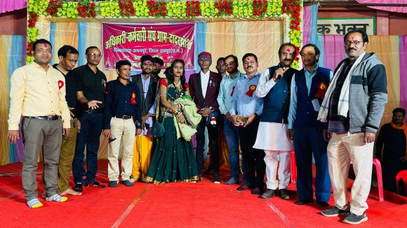 अफसर-कर्मचारी समिति ने मिलकर  किया गांव में सांस्कृतिक कार्यक्रम