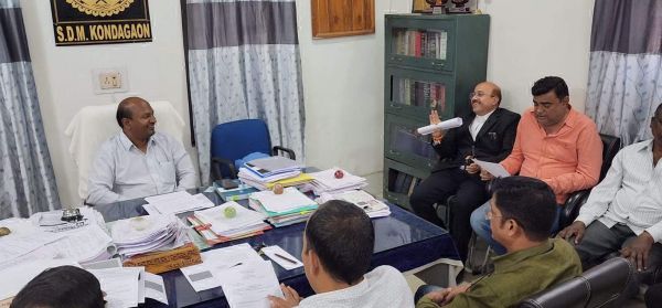 मतगणना से पहले राजनीतिक पार्टियों की रिटर्निंग अफसर ने ली बैठक