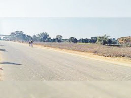 हाई मास्ट लैंप की योजना बंद पड़ी है फाइलों पर