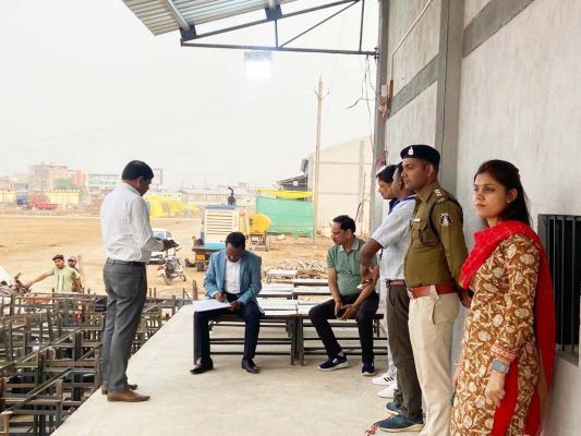 कलेक्टर ने मतगणना स्थल पर सभी  व्यवस्थाओं को दुरुस्त करने दिए निर्देश 