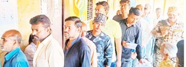  खातों में रकम डालने की योजना भी महिलाओं को बूथों तक  नहीं खींच पाई, 1,57,237 वोटर्स ने नहीं निभाया फर्ज 