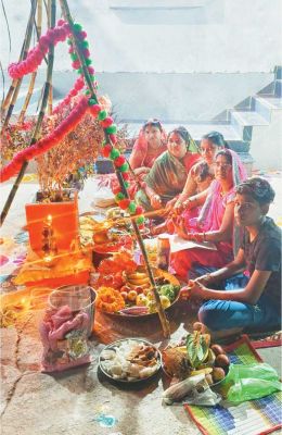 आस्था से मनी देवउठनी एकादशी, गन्ने के मंडप में तुलसी विवाह