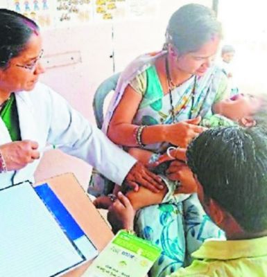राष्ट्रीय टीकाकरण कार्यक्रम के तहत माताओं और बच्चों को उपलब्ध कराया जा रहा नि:शुल्क टीका 