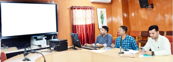 मतगणना कार्य के लिए प्रथम रेंडमाइजेशन