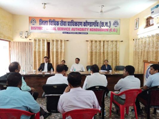 न्यायाधीशों ने ली तहसीलदारों की बैठक 