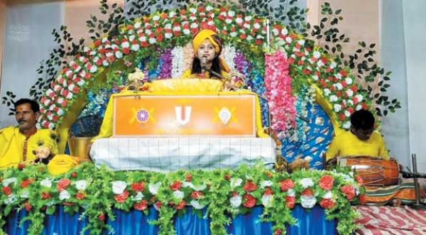 संतोष सबसे बड़ा धन-आकृति तिवारी