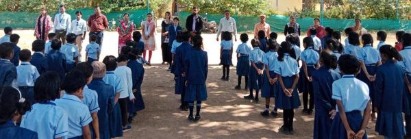 संविधान के प्रति जागरूक करने कई आयोजन, बच्चों ने ली शपथ