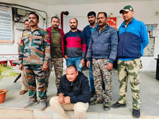 फौजी बता मकान मालिक से 3 लाख की ठगी, आरोपी झारखंड से गिरफ्तार