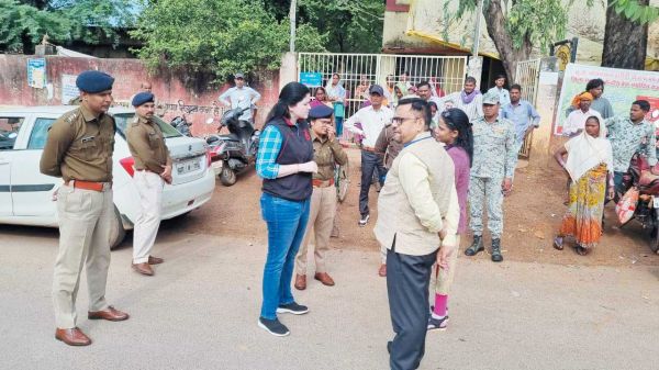 एसपी ने ट्रैफिक व्यवस्था का लिया जायजा