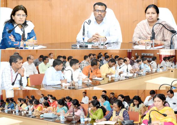 डाक मतपत्र की गणना के संबंध  में दिया गया प्रशिक्षण