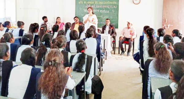 जोबी कॉलेज विधिक कार्यशाला में बच्चों ने जाने अपने कानूनी अधिकार