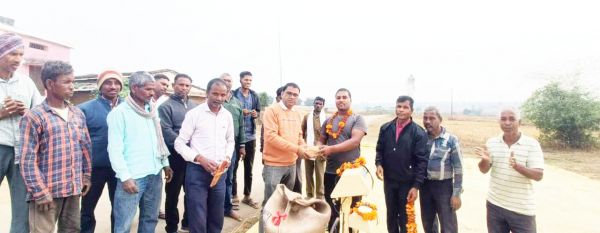 धान उपार्जन केन्द्र घुटरा  में धान खरीदी शुरू