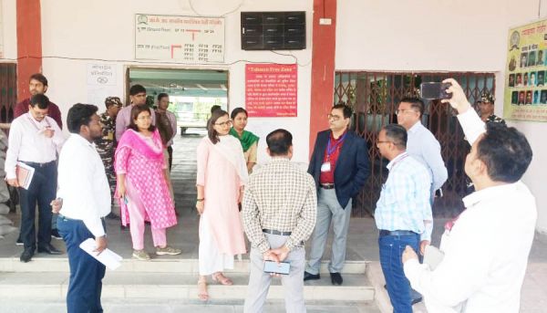 सामान्य प्रेक्षक, कलेक्टर व एसपी ने मतगणना स्थल का किया निरीक्षण