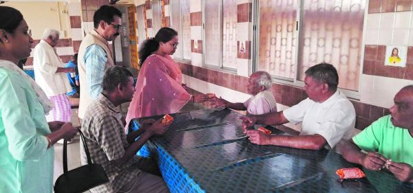  दिव्यांग दिवस पर पुनर्वास केन्द्र-करूणा भवन का निरीक्षण 