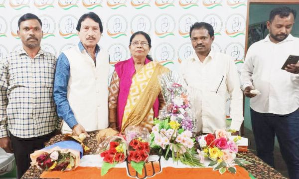 अशोक सोम ने अंबिका को दी बधाई