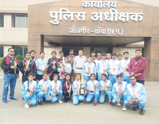 नेशनल कराटे में जांजगीर-चांपा  के विजेता खिलाडिय़ों का सम्मान