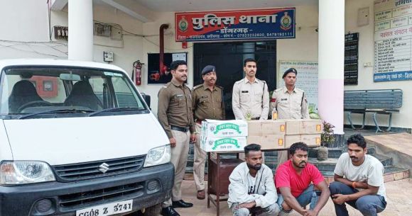 महाराष्ट्र की शराब की तस्करी, 3 पकड़ाए