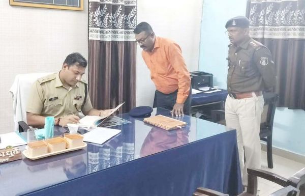 लंबित मामलों का करें जल्द निराकरण
