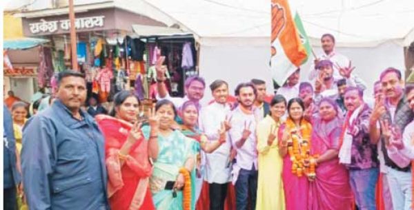 विजय रैली निकाल यशोदा ने किया जनता का आभार