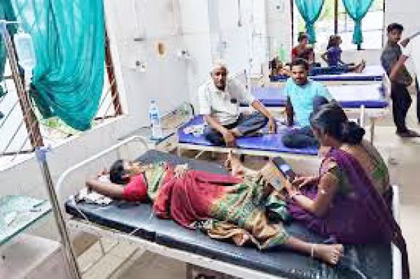 जिला अस्पताल में डॉक्टर के 35 पदों में से 15 खाली, सर्जन भी नहीं