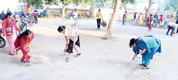 विकसित भारत संकल्प यात्रा: जिले में चलाया स्वच्छता अभियान
