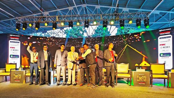 कुंवर सिंह लखपति कृषक पुरस्कार से सम्मानित
