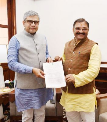डोंगरगढ़-कटघोरा रेल लाइन सर्वे व अधिग्रहण की कार्रवाई के लिए रेल मंत्री ने दिए निर्देश - सांसद