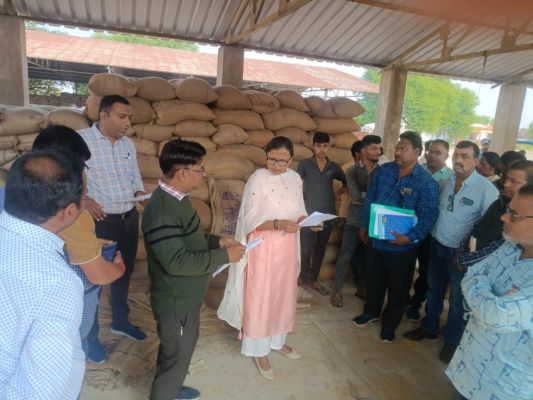 धान खरीदी कार्य में नहीं होनी चाहिए  किसी भी प्रकार की लापरवाही