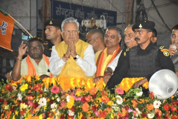 संस्कारधानी की जनता को पैसों  से नहीं खरीदा जा सकता - रमन