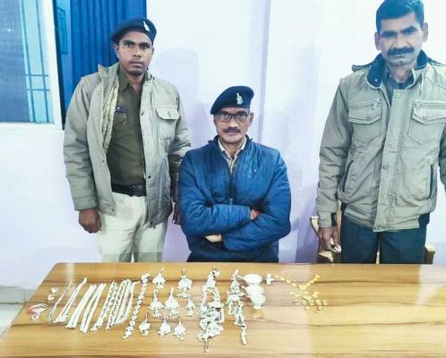 सूने मकान से लाखों की चोरी, 4 नाबालिग पकड़ाए