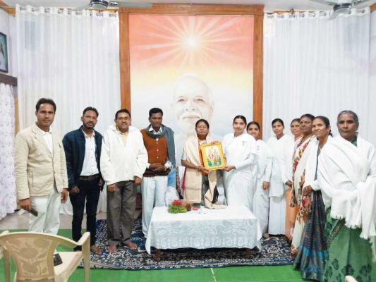 विधायक अंबिका मरकाम का ब्रह्माकुमारी बहनों ने किया सम्मान, दी जीत की बधाई