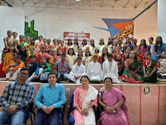 केन्द्रीय विद्यालय बचेली में हर्षोल्लास से मना स्थापना दिवस