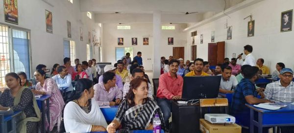 शिक्षा में गुणवत्ता लाने पहली बार अर्धवार्षिक परीक्षाओं में भी पूरे जिले में एक सामान प्रश्न
