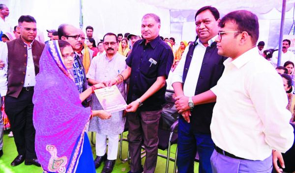 विकसित भारत संकल्प यात्रा पहुंची भानपुरी