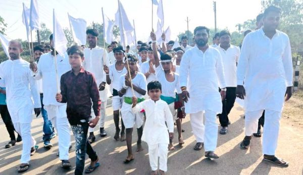 गुरू घासीदास के दिखाए मार्ग पर चलने का आह्वान