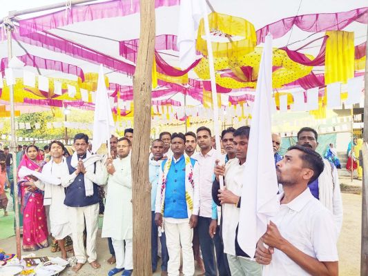 धूमधाम से मनाई बाबा घासीदास जयंती