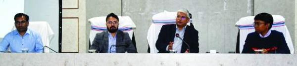 नागरिकों को मिले बुनियादी सुविधा-कलेक्टर