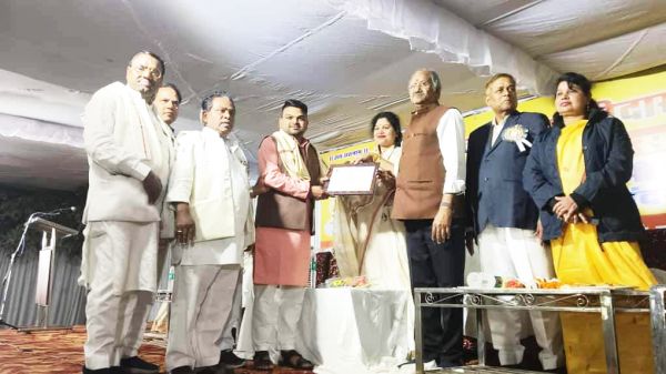 गुरु घासीदास जयंती पर कमल कुर्रे सम्मानित