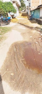 सडक़ बननी थी कहीं और बना दी कहीं और