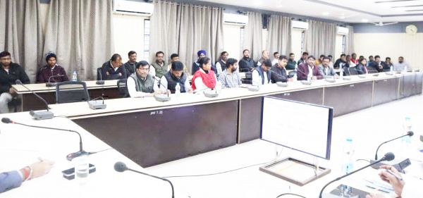 जलजीवन मिशन पर सख्त हुए कलेक्टर