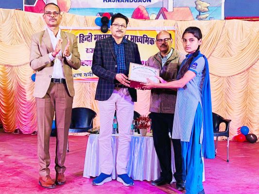 शिक्षा के साथ सहपाठ्यक्रम का भी महत्व-डीईओ