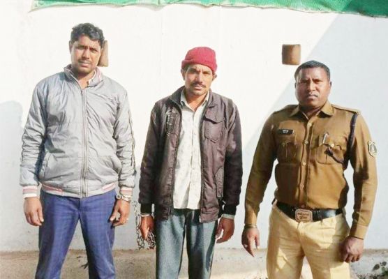 गाय मांस बेचने का आरोप, दो गिरफ्तार