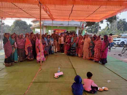 लोइंग में पुलिस ने लगाई जन चौपाल 