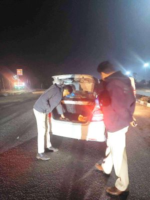 उल्लंघन करने वाले वाहन चालकों पर पुलिस की नजर