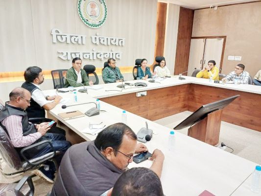 सीईओ ने बोनस भुगतान की  तैयारियों को लेकर ली बैठक